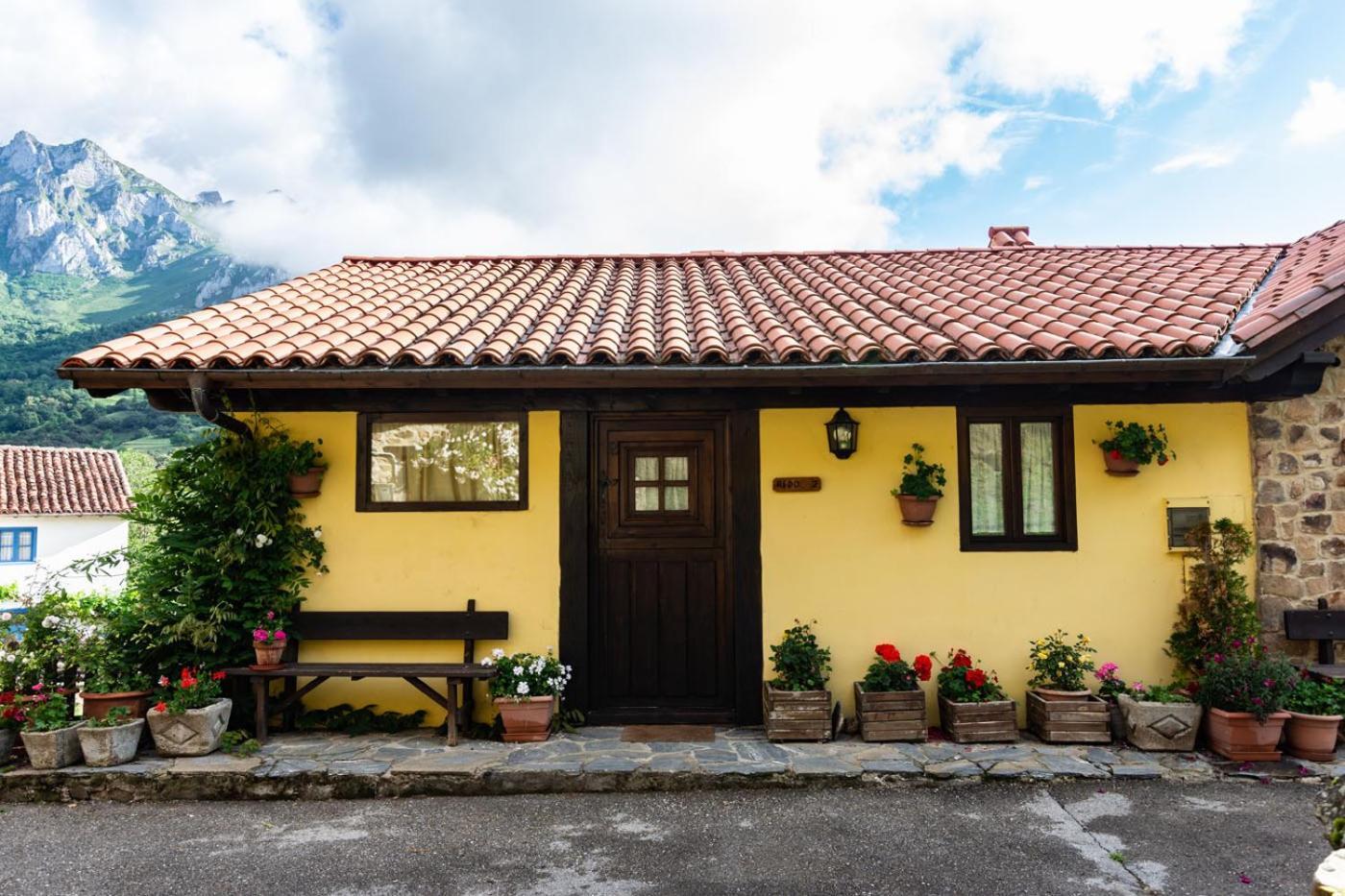 Camaleño Apartamentos Rurales Los Picos De Redo מראה חיצוני תמונה