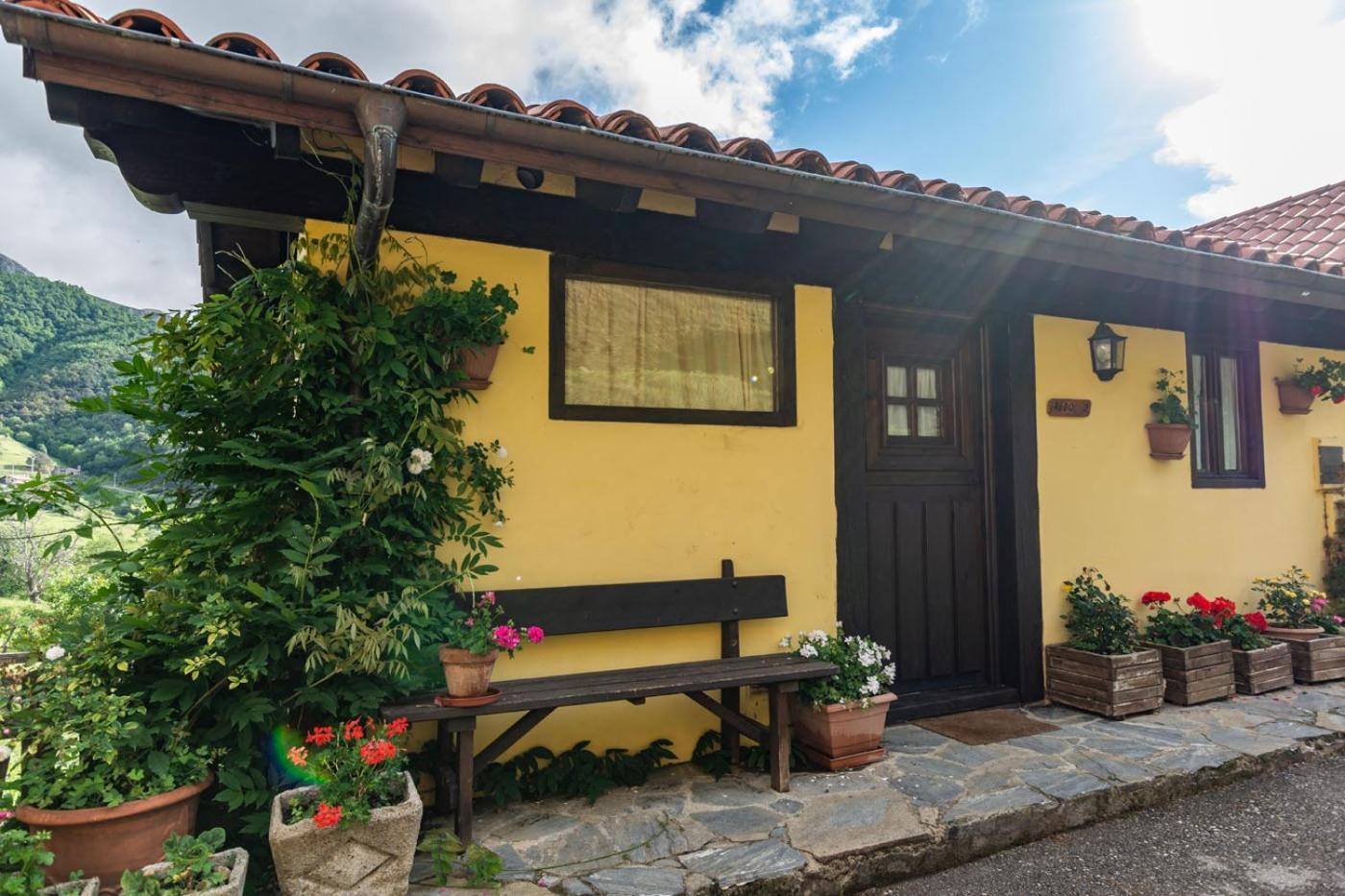 Camaleño Apartamentos Rurales Los Picos De Redo מראה חיצוני תמונה